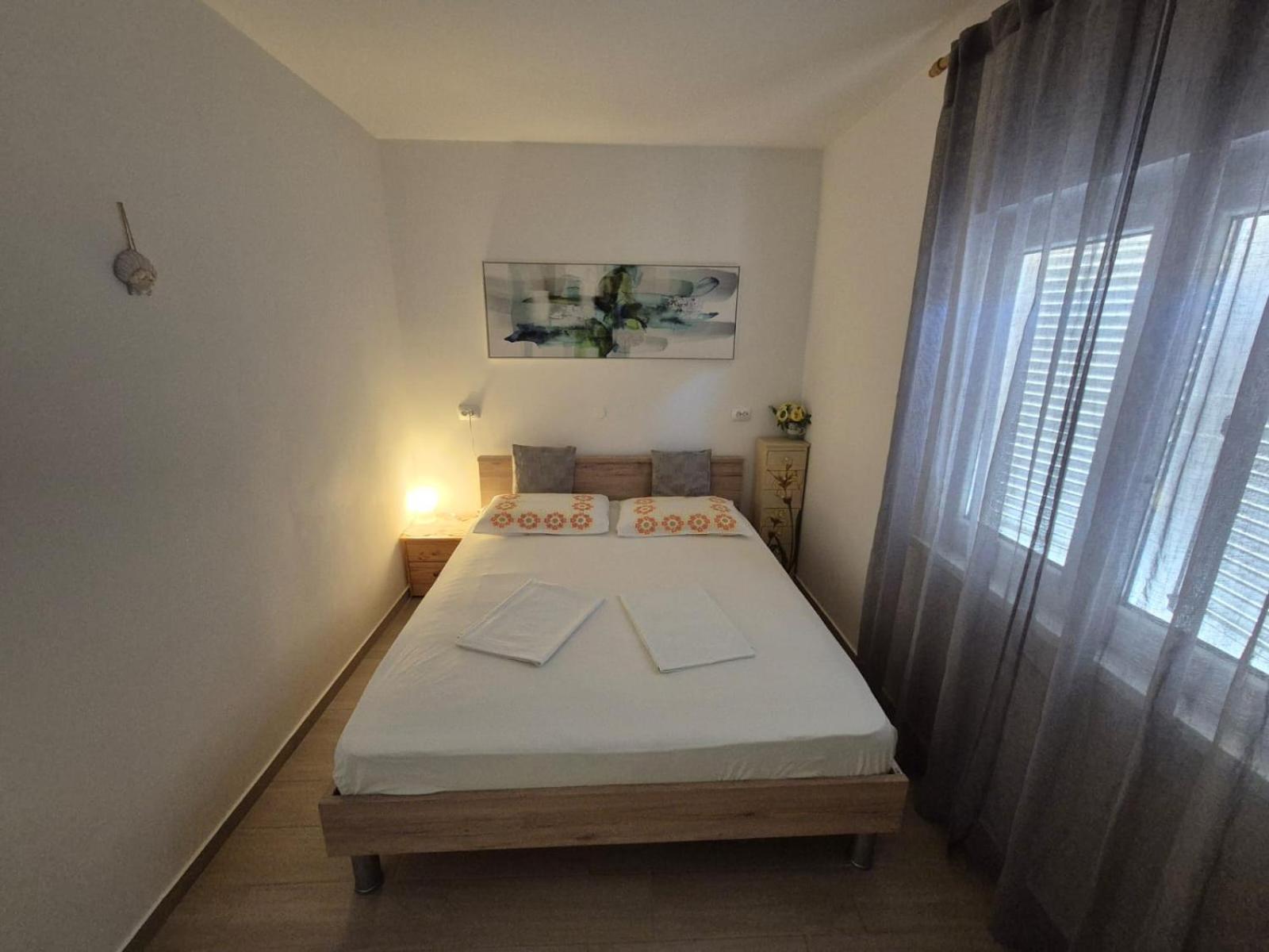 Apartman Davorka Karlobag Esterno foto