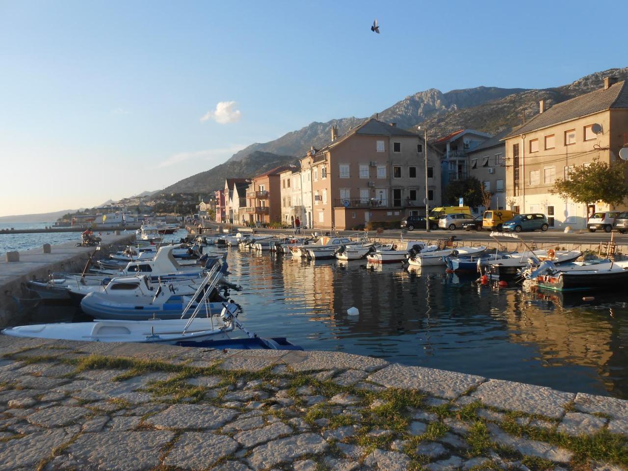 Apartman Davorka Karlobag Esterno foto